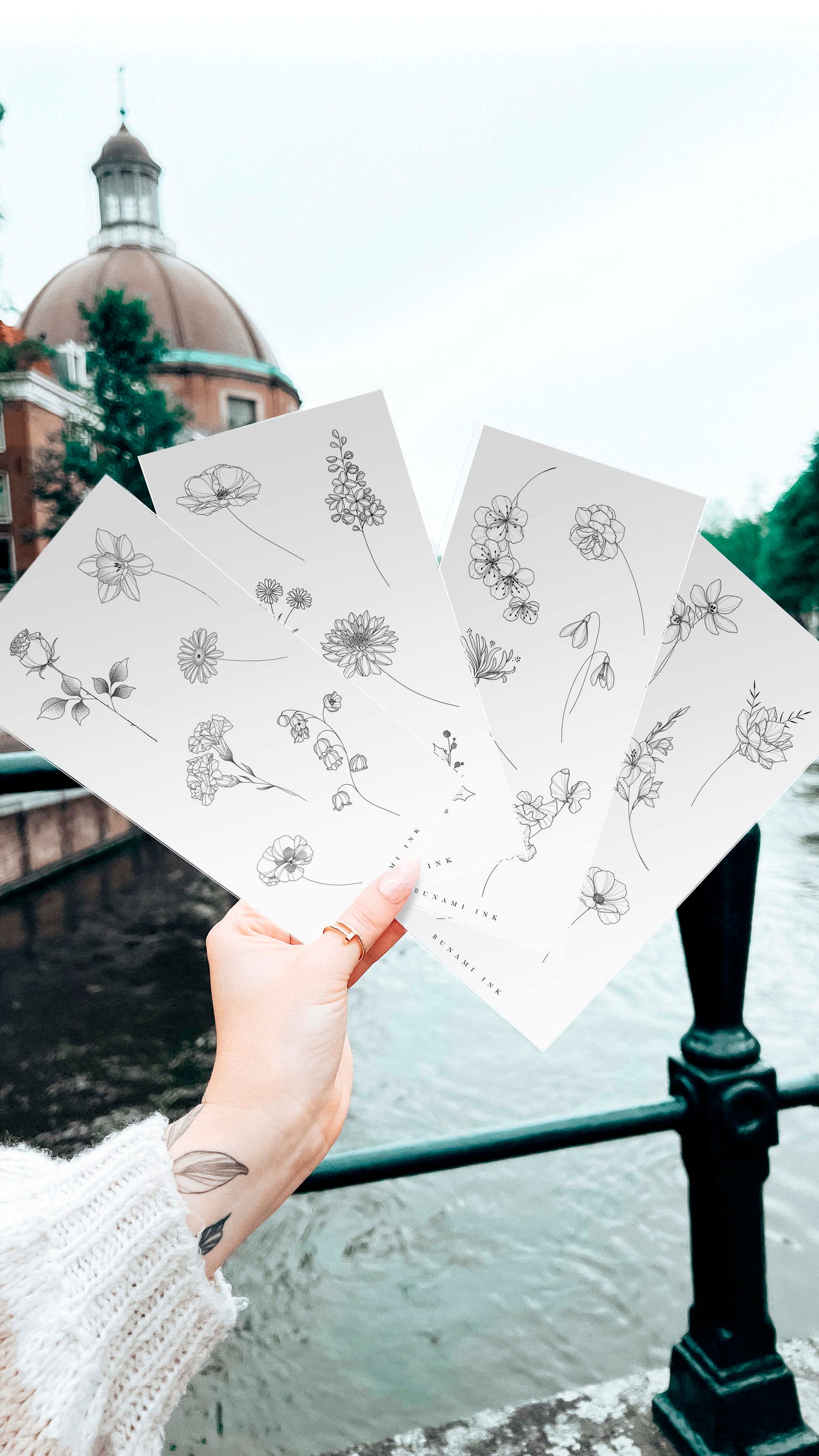 All birthflowers in one set (4×), temporary tattoos